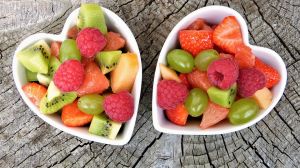 Téli vitaminpótlás: nagyanyánk savanyított káposztája vagy a messziről érkezett gyümölcs a jobb?