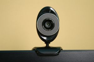 Okosodnak az otthoni biztonsági kamerák